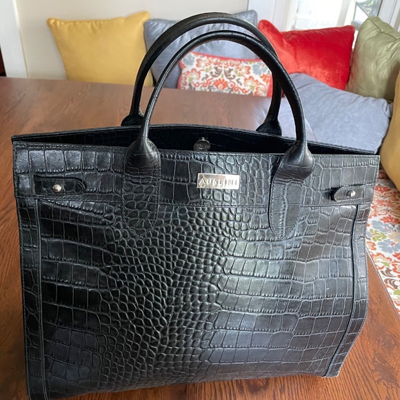 Black Crocodile Print Leather Bag - Picture 9 of 16